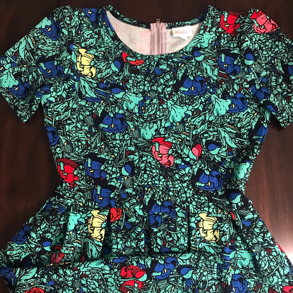 LulaRoe Amelia Size M